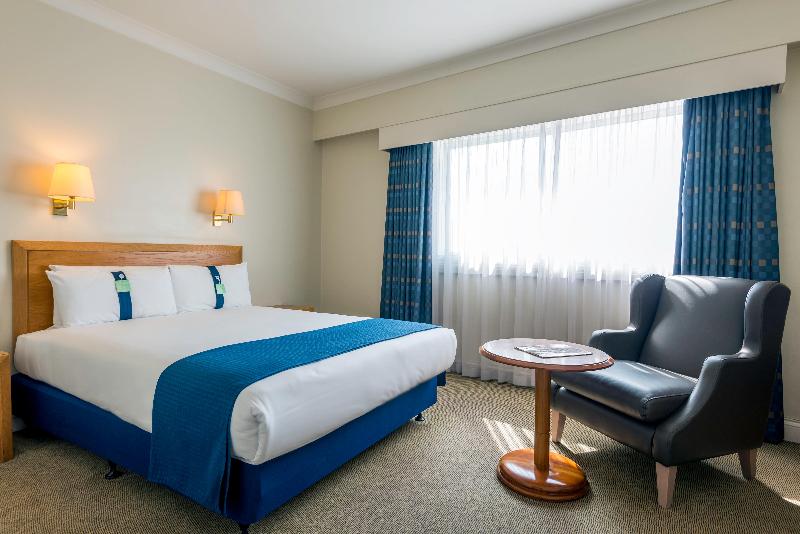 Holiday Inn London - Sutton image