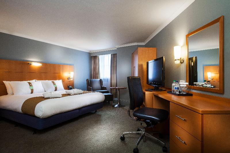 Holiday Inn London - Sutton image
