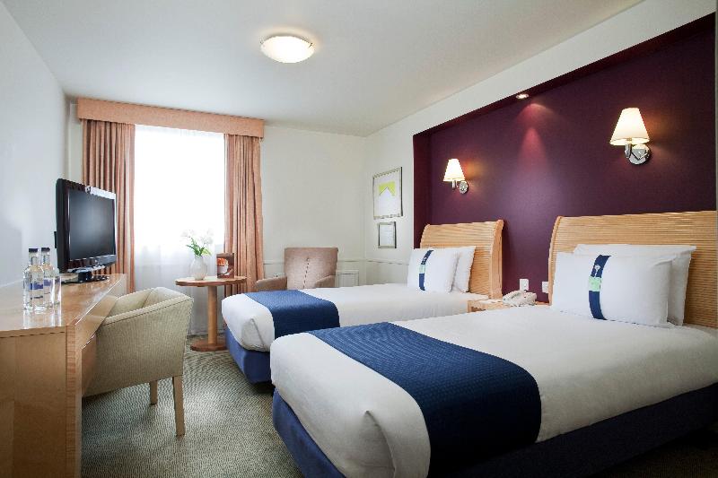 Holiday Inn London - Sutton image