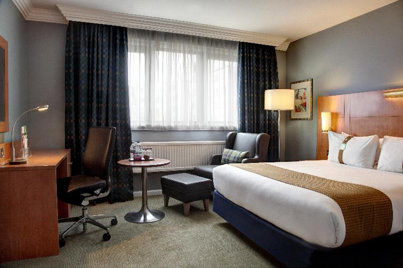 Holiday Inn London - Sutton image