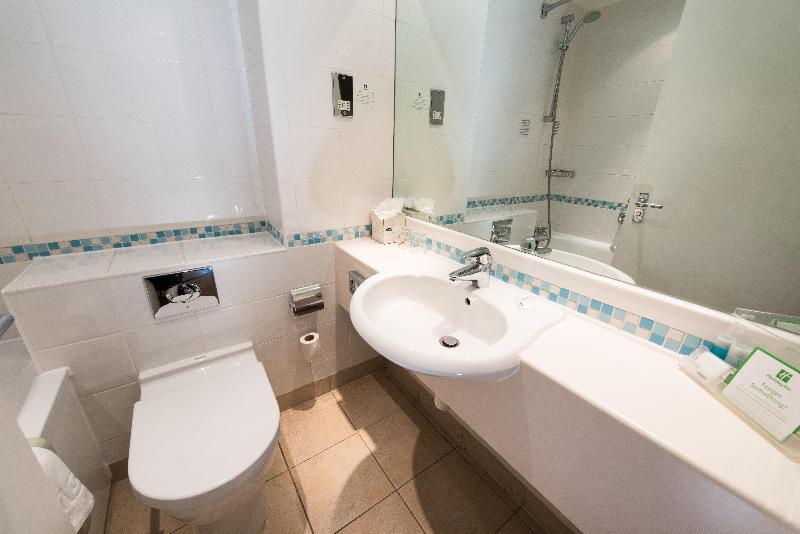Holiday Inn London - Sutton image