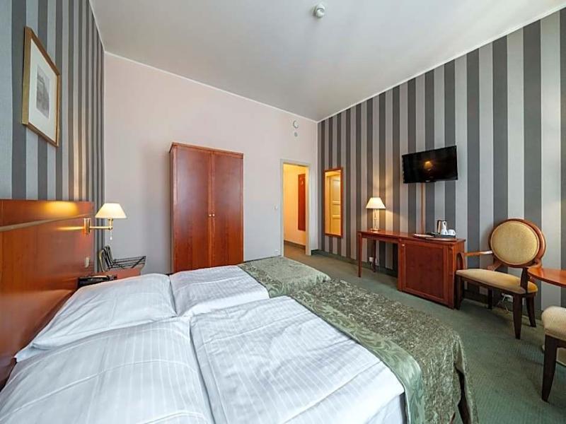 Hotel Raffaello image