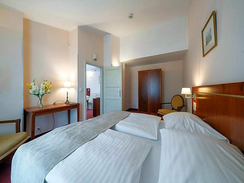 Hotel Raffaello image