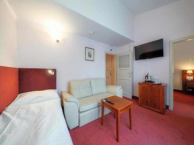 Hotel Raffaello image