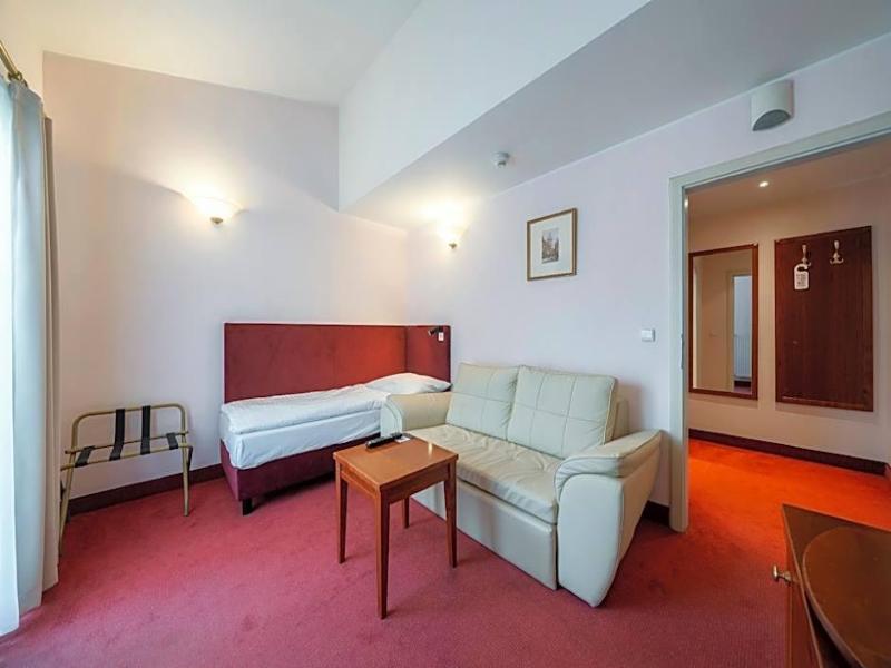 Hotel Raffaello image