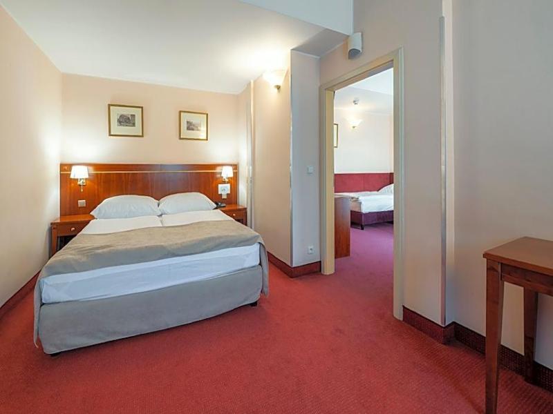 Hotel Raffaello image