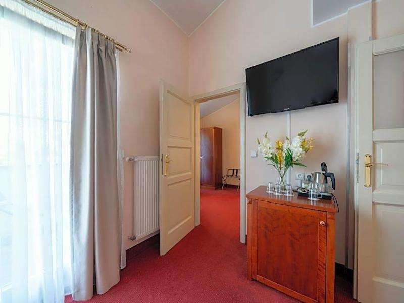 Hotel Raffaello image