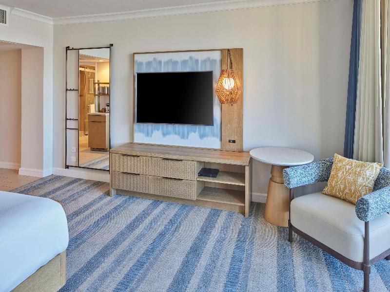 Hilton Hawaiian Village Waikiki Beach Resort image