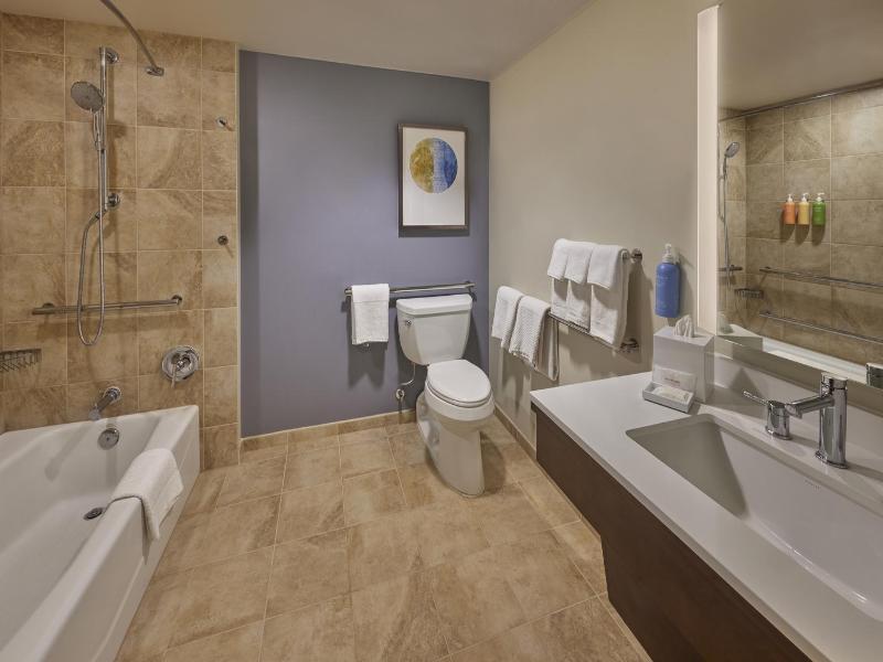 Hilton Hawaiian Village Waikiki Beach Resort image