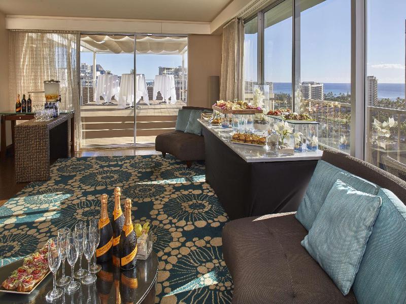 Doubletree By Hilton Alana - Waikiki Beach image