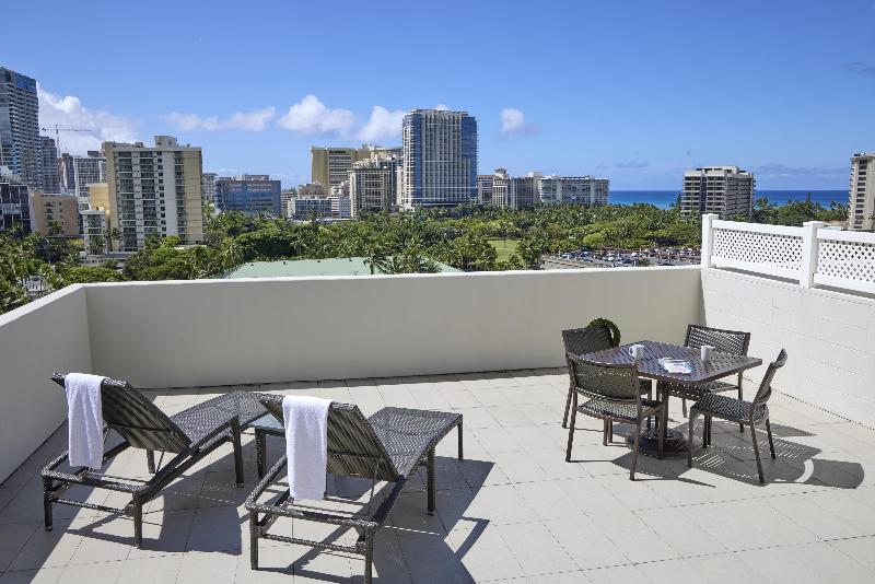 Doubletree By Hilton Alana - Waikiki Beach image
