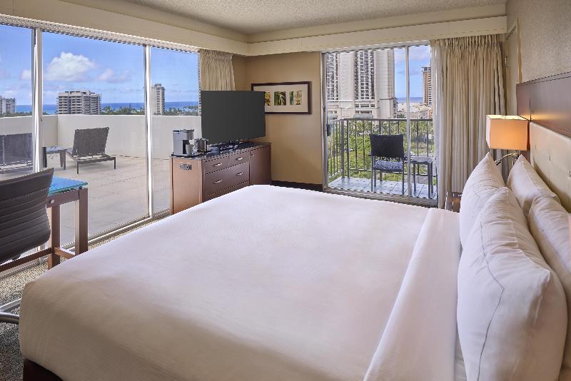 Doubletree By Hilton Alana - Waikiki Beach image