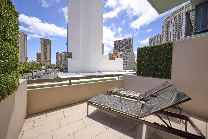 Doubletree By Hilton Alana - Waikiki Beach image