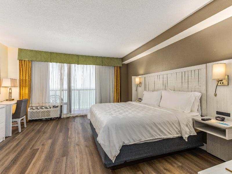 Holiday Inn & Suites Clearwater Beach image