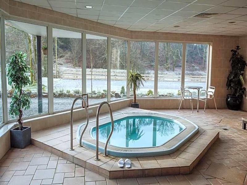 Bowfield Hotel & Country Club image