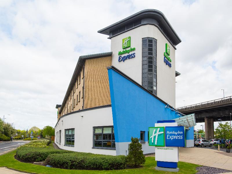 Holiday Inn Express Glasgow Airport image