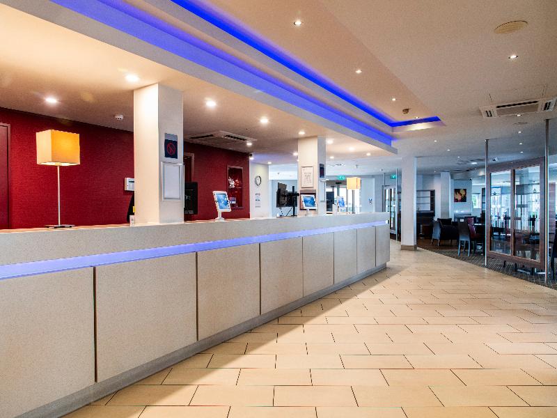 Holiday Inn Express Glasgow Airport image