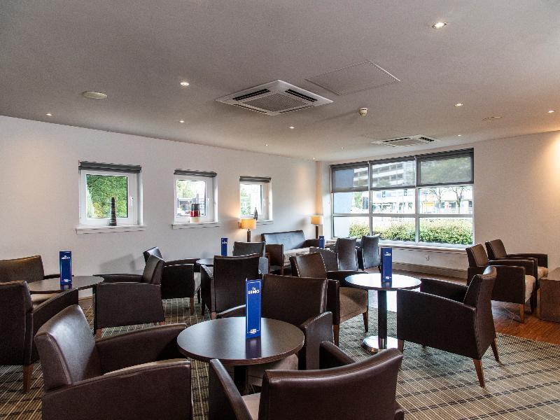 Holiday Inn Express Glasgow Airport image