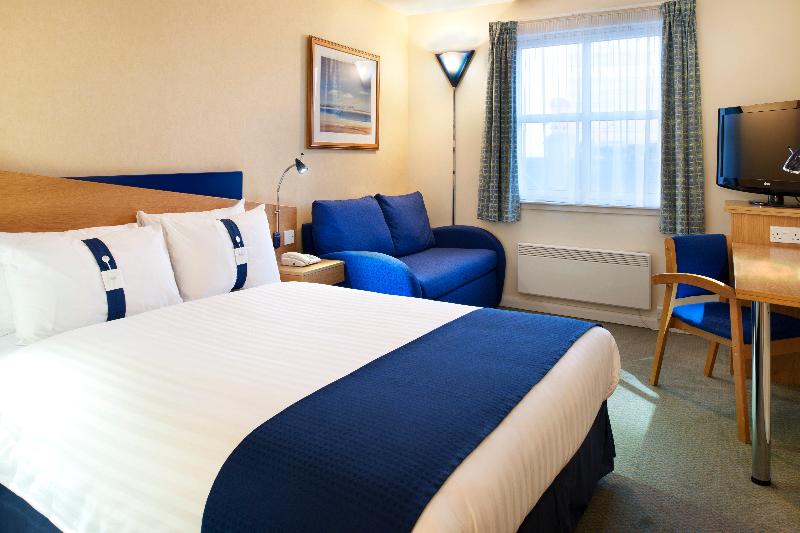 Holiday Inn Express Aberdeen City Centre image