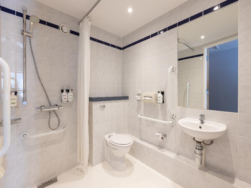 Holiday Inn Express Aberdeen City Centre image