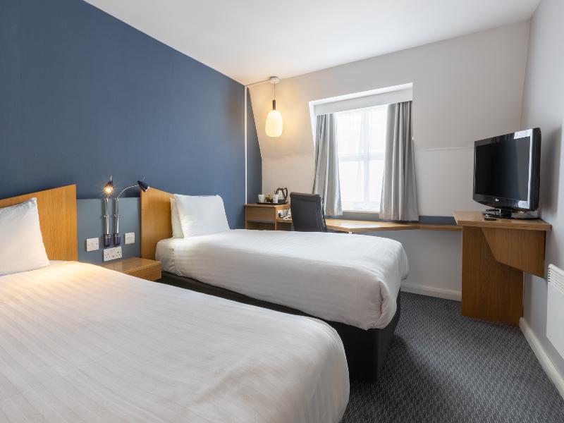 Holiday Inn Express Aberdeen City Centre image