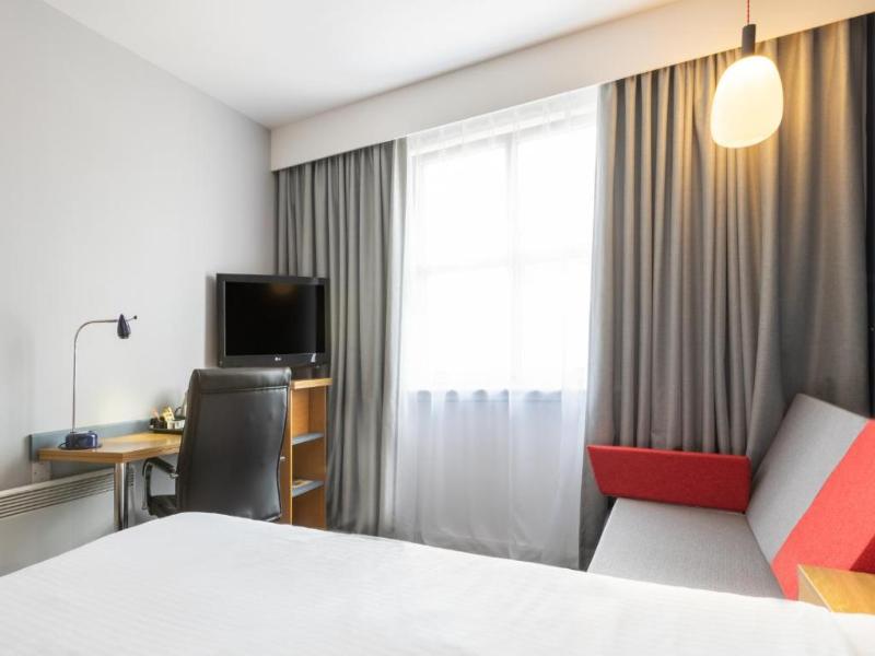Holiday Inn Express Aberdeen City Centre image