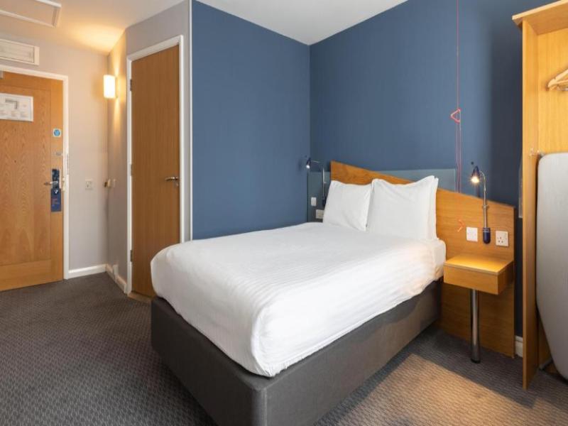 Holiday Inn Express Aberdeen City Centre image
