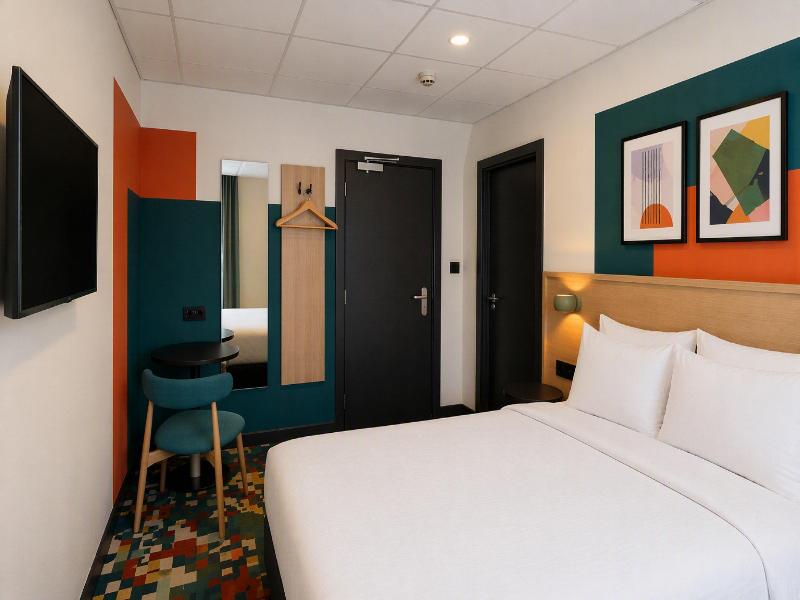 Garner Hotel Eight Acres Elgin by IHG image