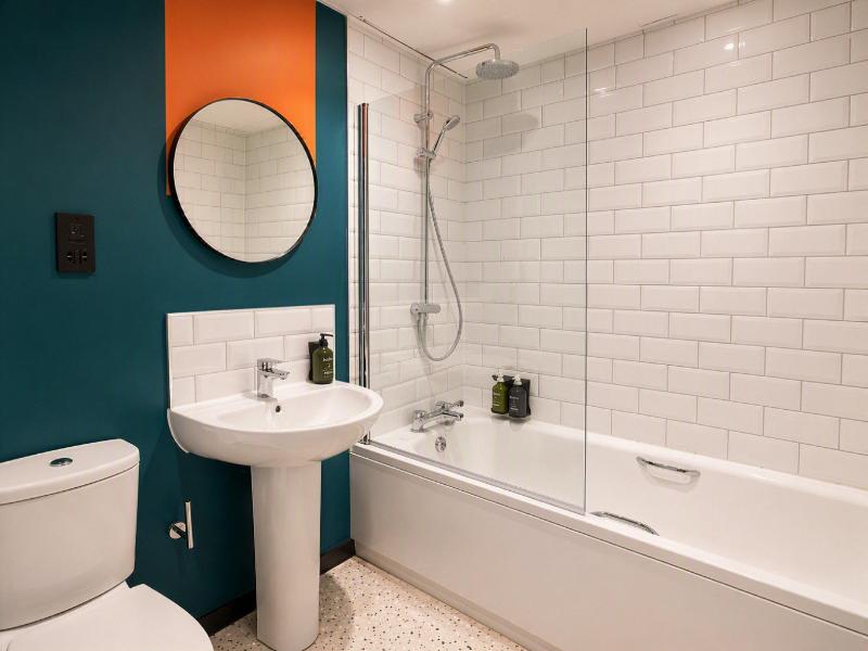 Garner Hotel Eight Acres Elgin by IHG image