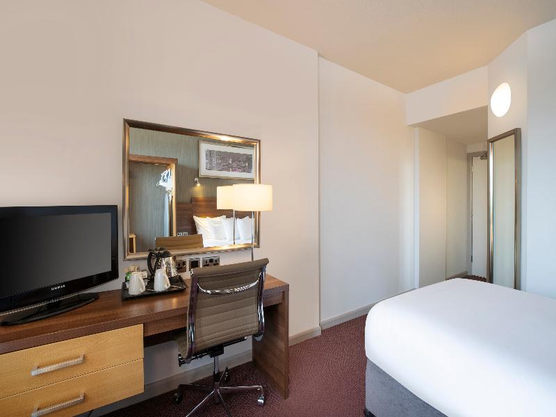 Leonardo Hotel Leeds  image
