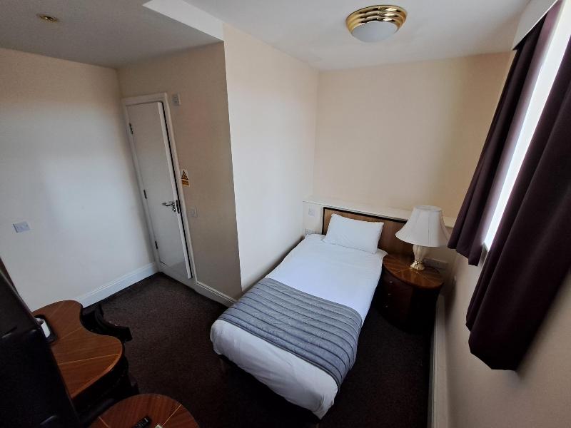 Prince of Wales Hotel Southport image