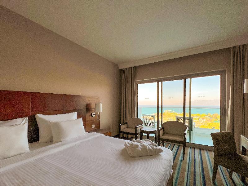 Pine Bay Holiday Resort image