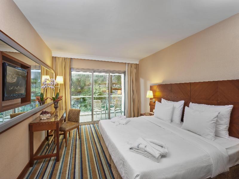 Pine Bay Holiday Resort image