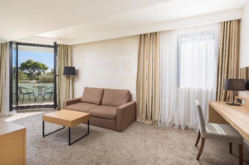 Aminess  Liburna Hotel image