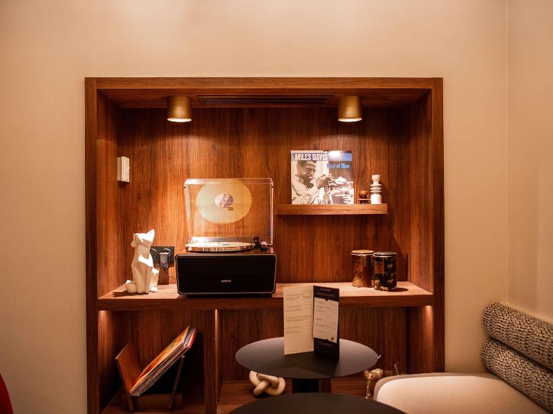 Mercure Paris Opera Grands Boulevards Hotel image