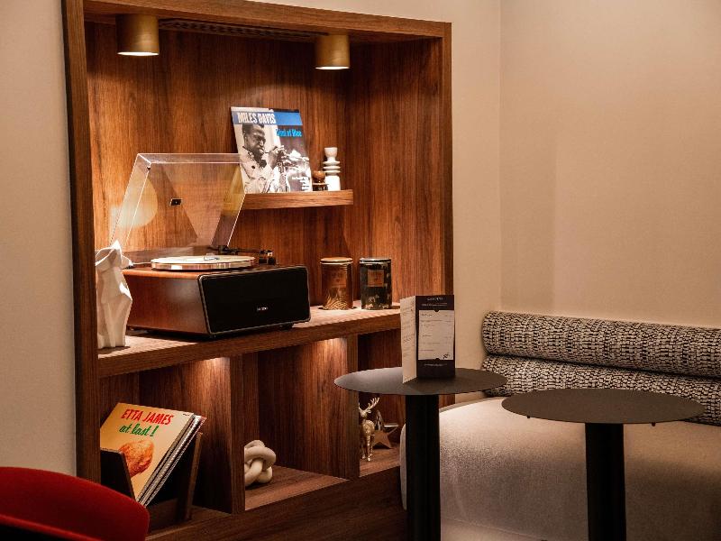 Mercure Paris Opera Grands Boulevards Hotel image