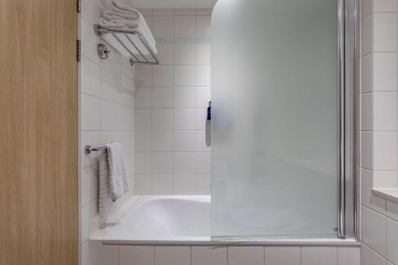 Radisson Blu Hotel London Stansted Airport image