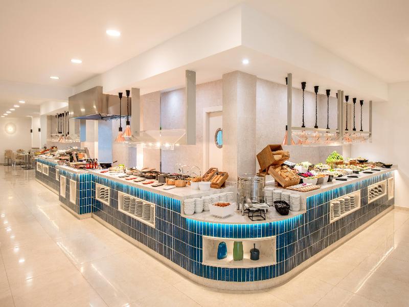 Hotel Las Arenas Affiliated by Meliá image