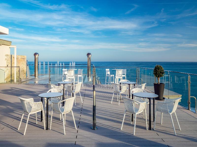 Hotel Las Arenas Affiliated by Meliá image