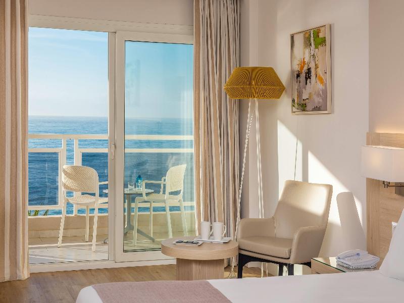 Hotel Las Arenas Affiliated by Meliá image