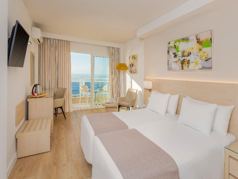 Hotel Las Arenas Affiliated by Meliá image
