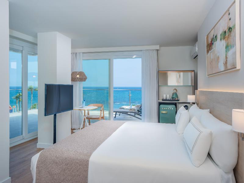 Hotel Las Arenas Affiliated by Meliá image