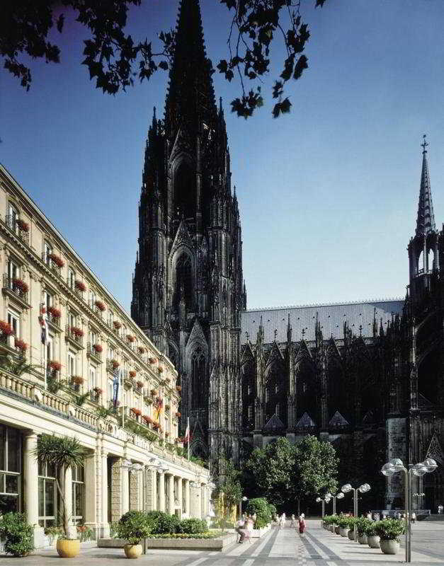 DOM HOTEL COLOGNE - A LE MERIDIEN HOTEL