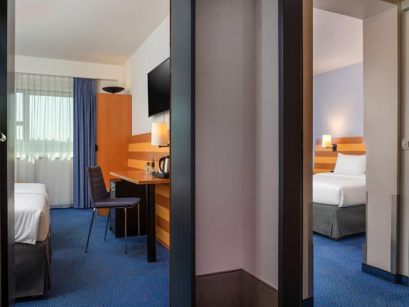 IntercityHotel Frankfurt Airport Terminal 3 image