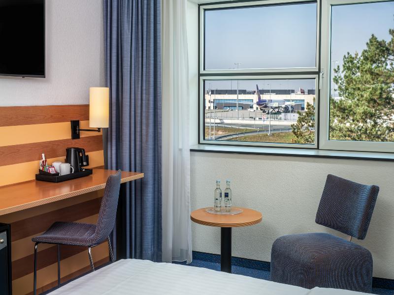 IntercityHotel Frankfurt Airport Terminal 3 image