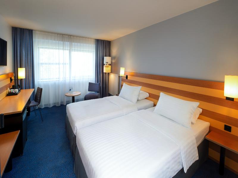 IntercityHotel Frankfurt Airport Terminal 3 image