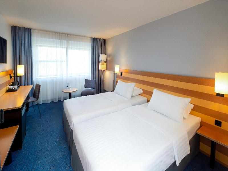 IntercityHotel Frankfurt Airport Terminal 3 image