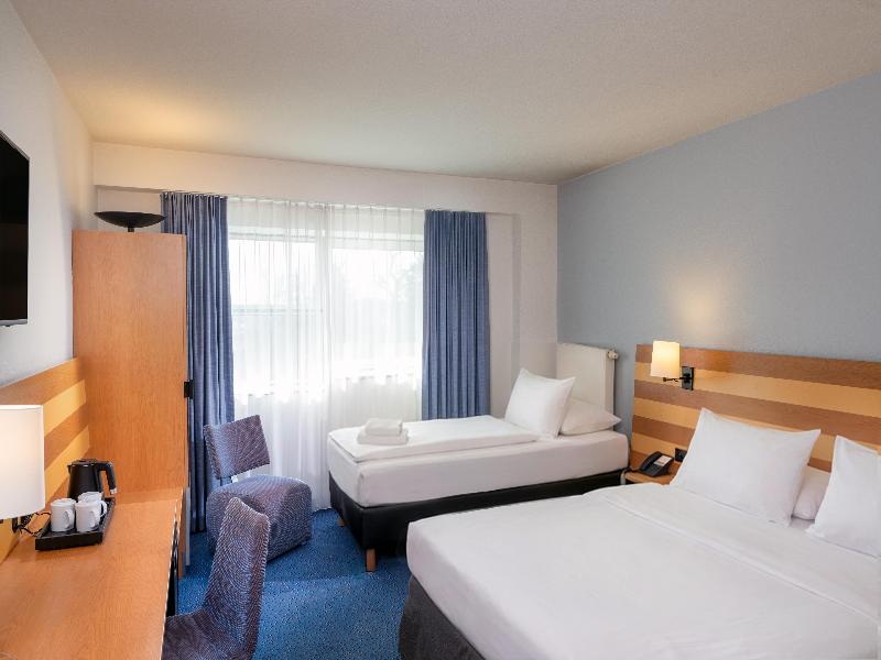 IntercityHotel Frankfurt Airport Terminal 3 image
