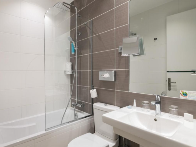 Best Western Plus Hotel Brice Garden image