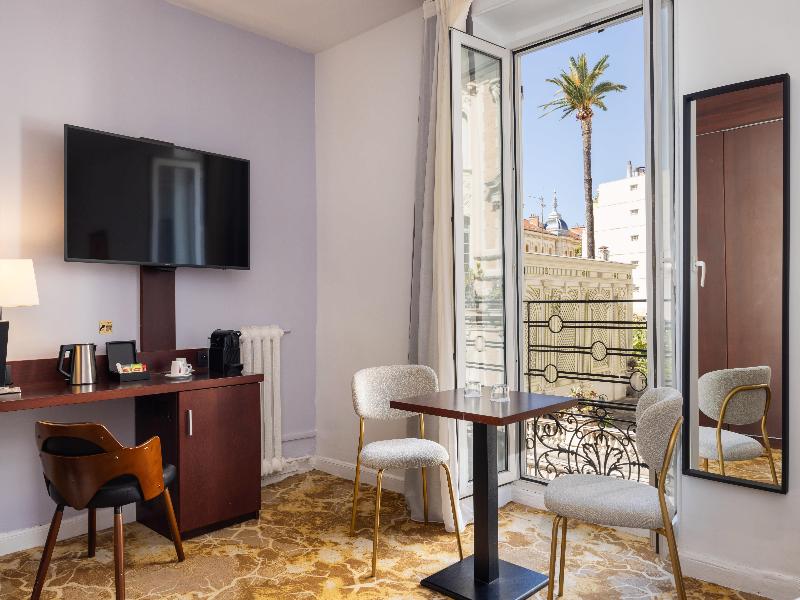 Best Western Plus Hotel Brice Garden image